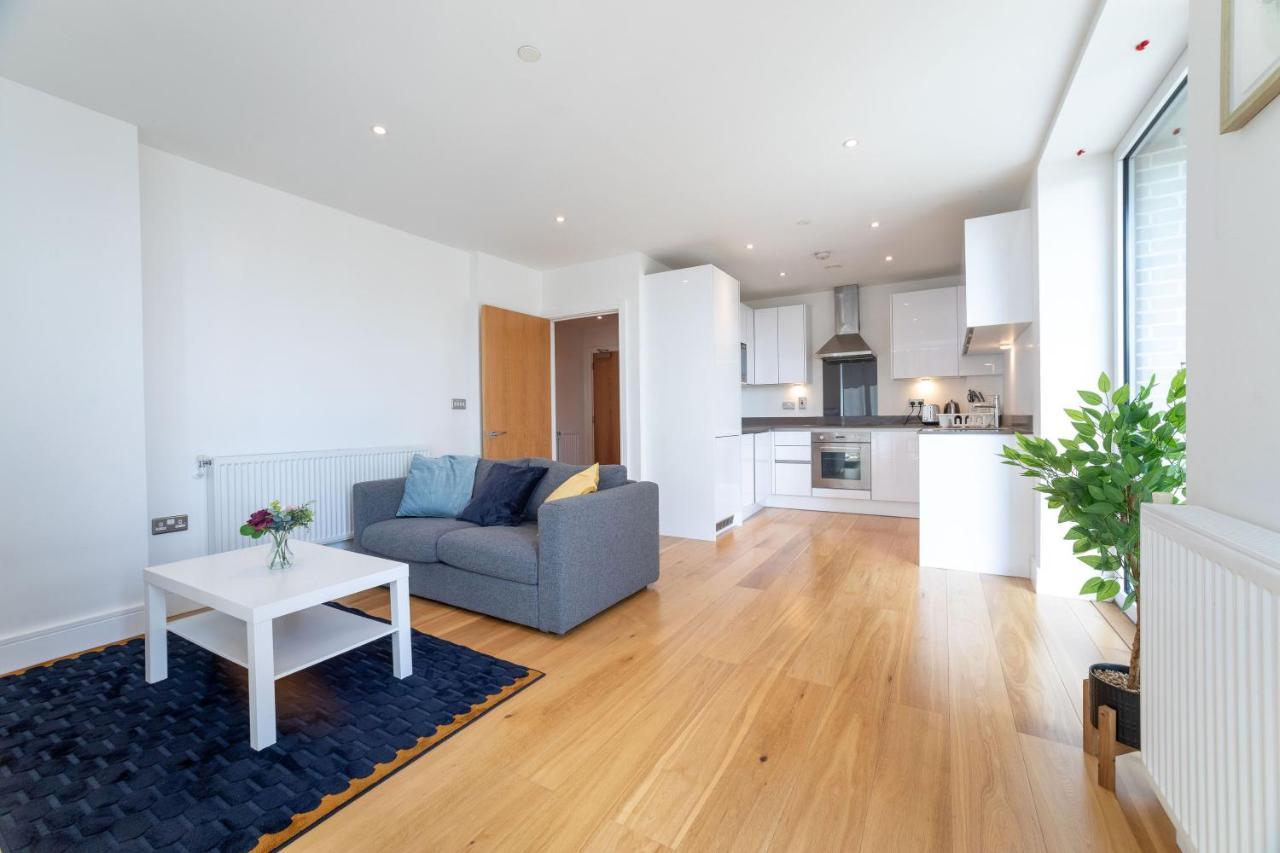 La Creme 1 Bed Apartment - Canning Town London Exterior photo