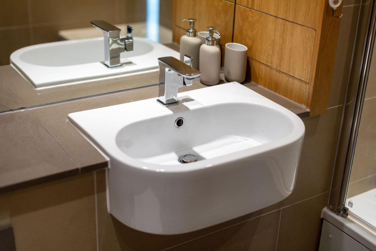 La Creme 1 Bed Apartment - Canning Town London Exterior photo